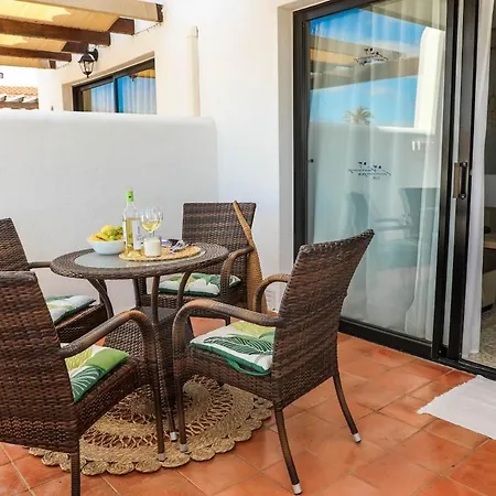 744 Tenerife * San Miguel de Abona